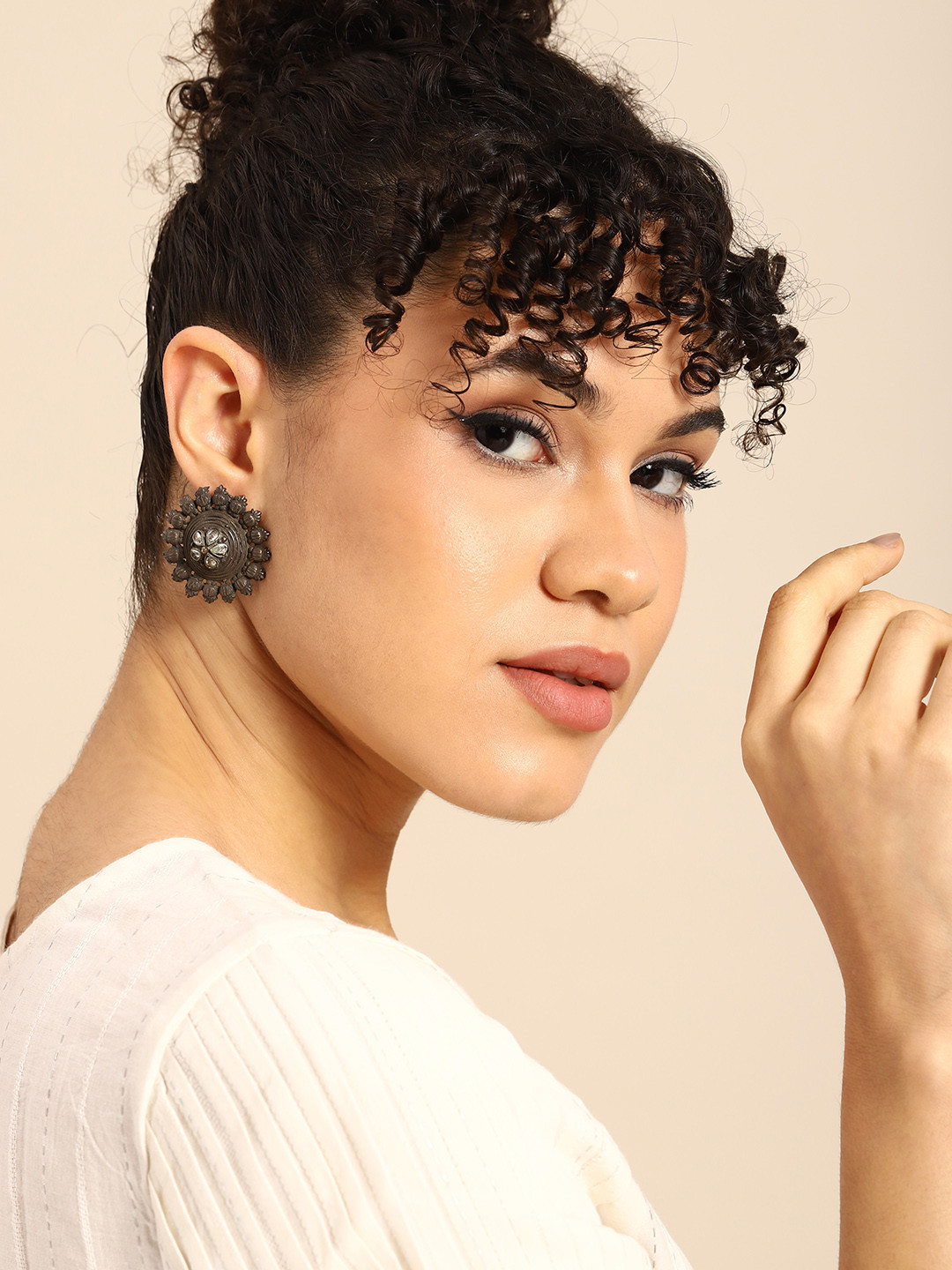 

Sangria Silver-Plated Floral Studs Earrings