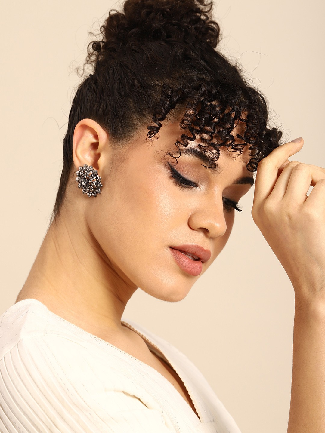 

Sangria Silver-Plated Floral Studs Earrings