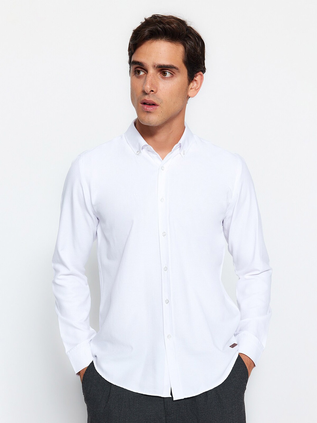 

Trendyol Button-Down Collar Long Sleeves Casual Shirt, White