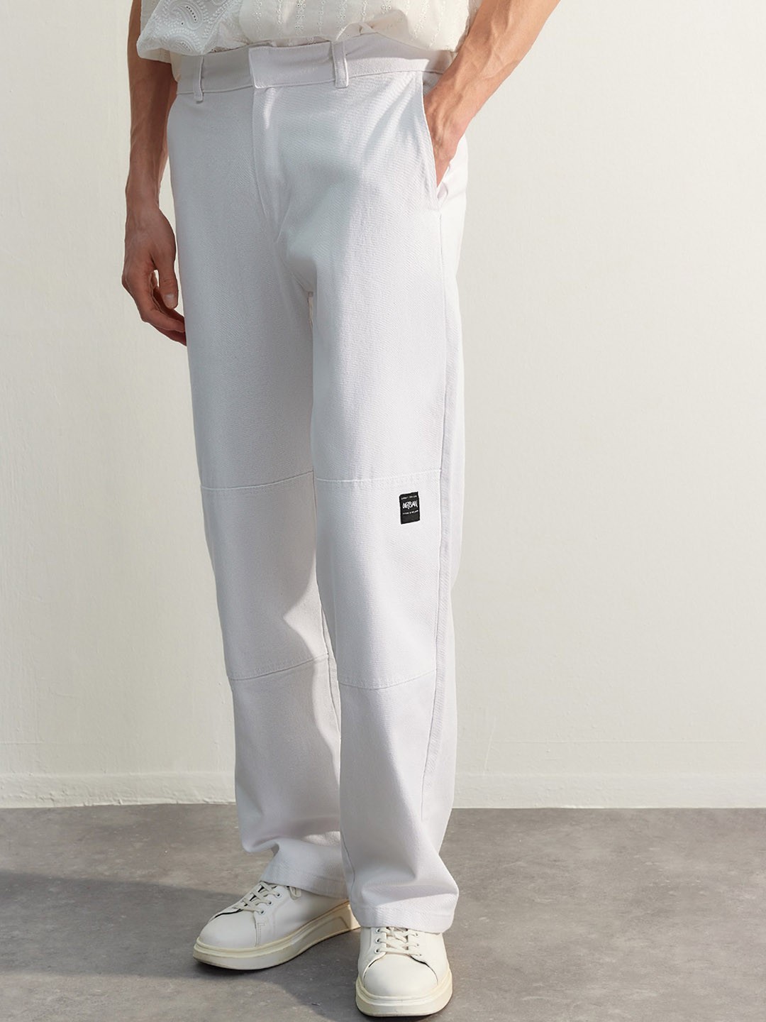 

Trendyol Men Trousers, Na