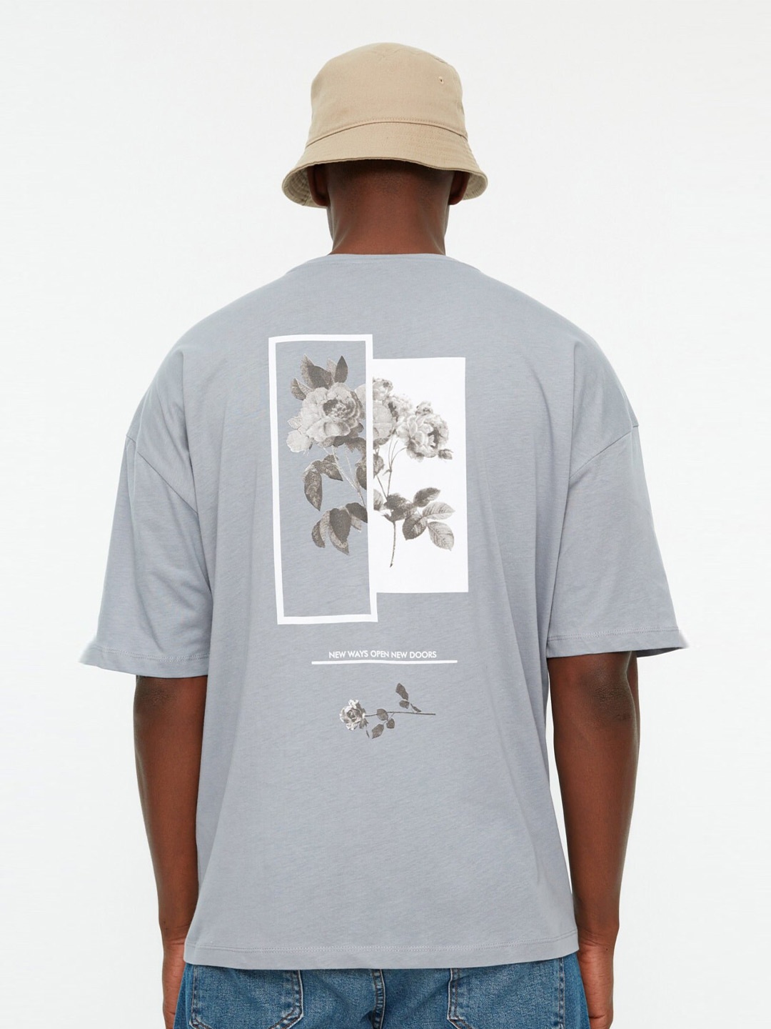

Trendyol Floral Printed Drop-Shoulder Sleeves Pure Cotton T-shirt, Grey
