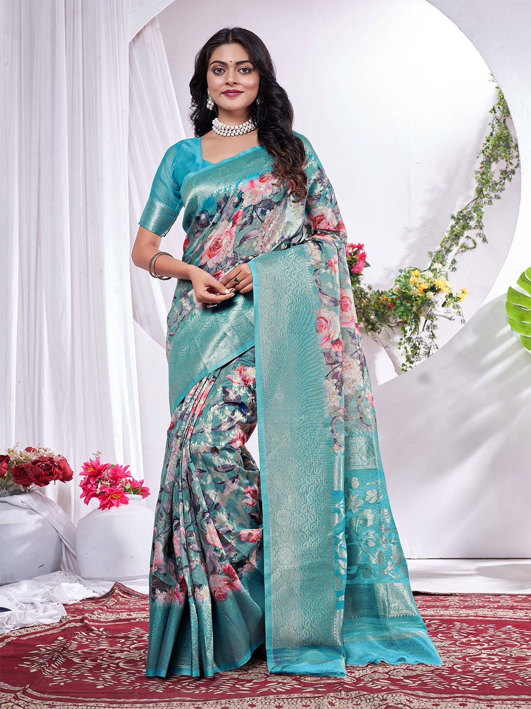 

SAKSHIPRIYA Floral Printed Zari Banarasi Saree, Blue