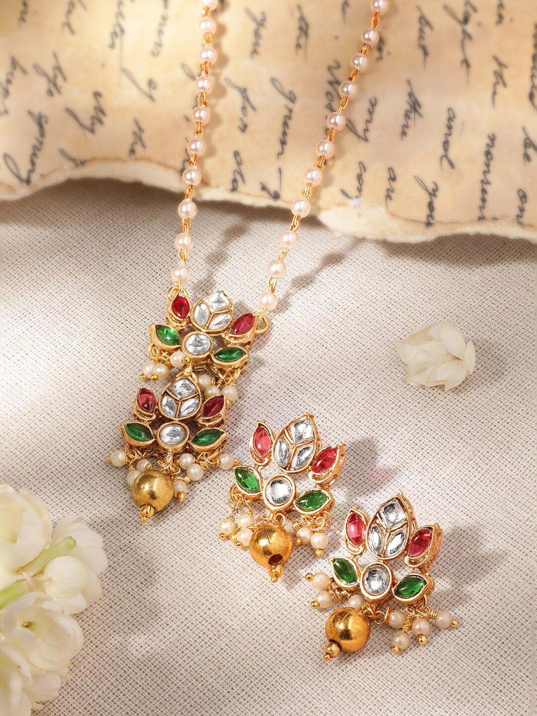 

Rubans Gold-Plated Kundan Stone Studded Pearl-Beaded Jewellery Set