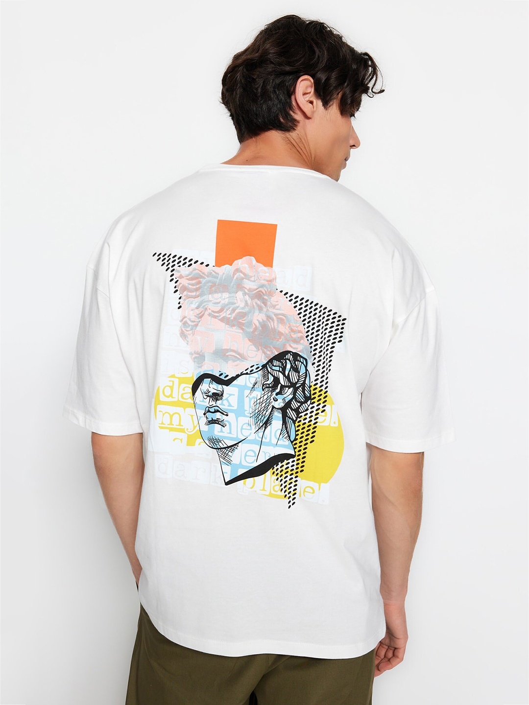 

Trendyol Printed Round Neck Short Sleeves Cotton T-shirt, Na