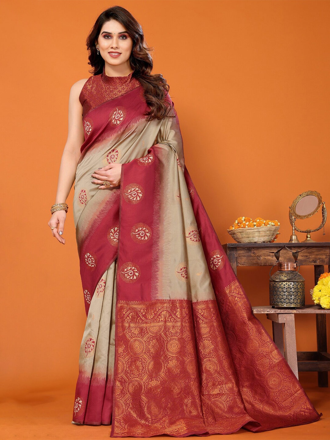

vj fashion Woven Design Zari Kanjeevaram Saree, Beige