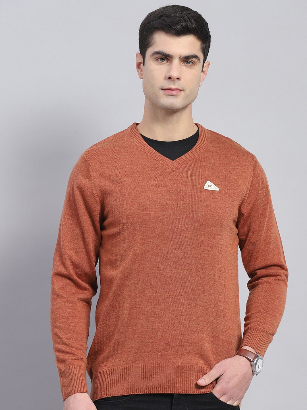 

Monte Carlo V-Neck Pullover Sweater, Rust