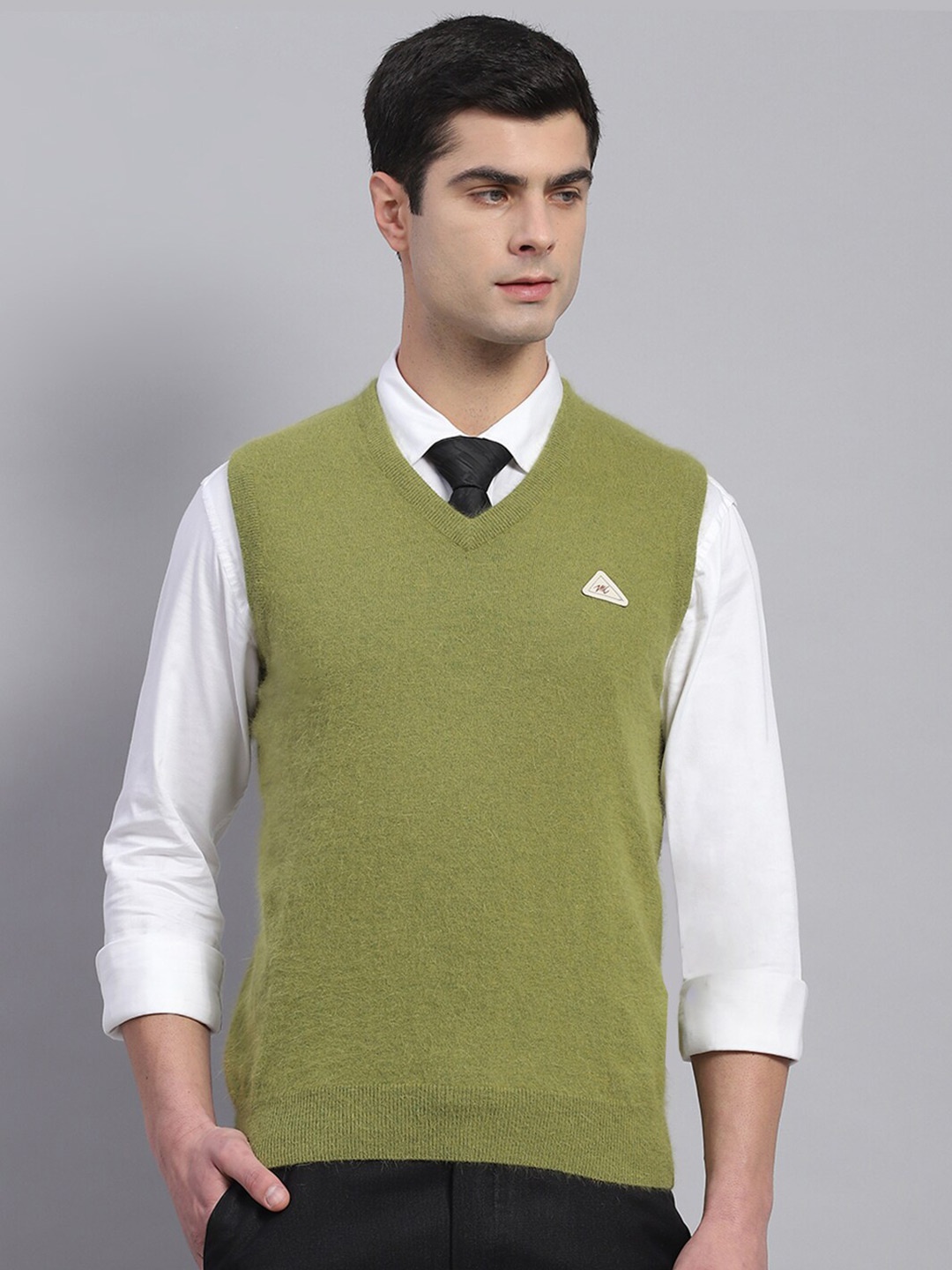 

Monte Carlo V Neck Woollen Sweater Vest, Green