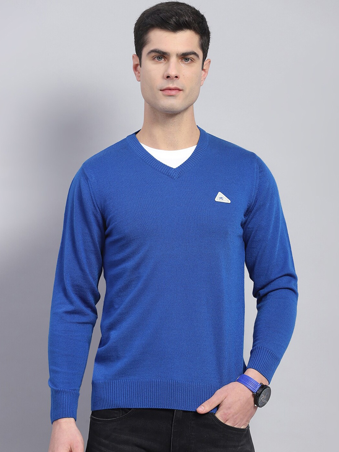 

Monte Carlo V-Neck Woollen Pullover, Blue