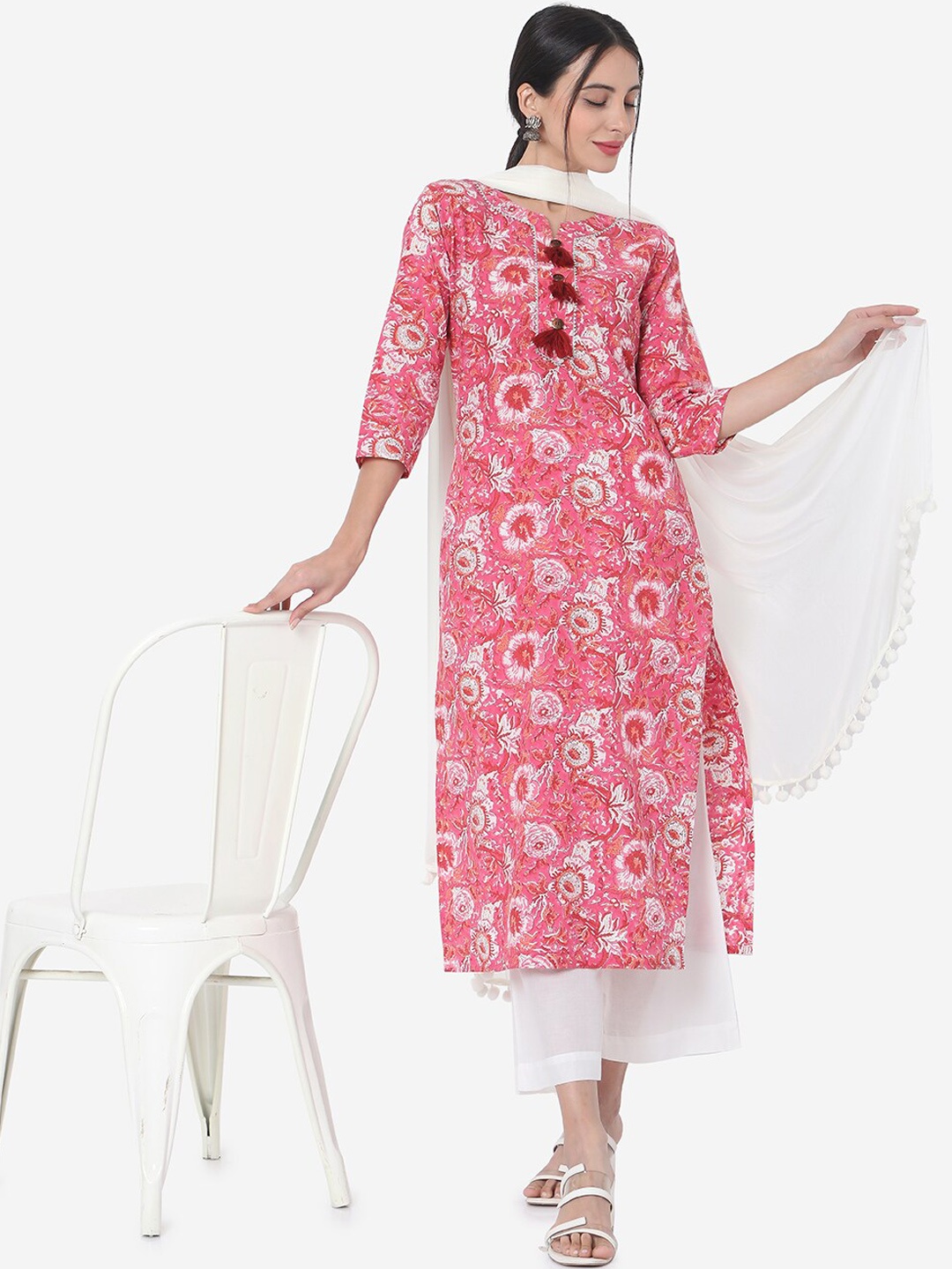 

Saanjh Floral Printed Regular Kurta With Trousers & Dupatta, Pink