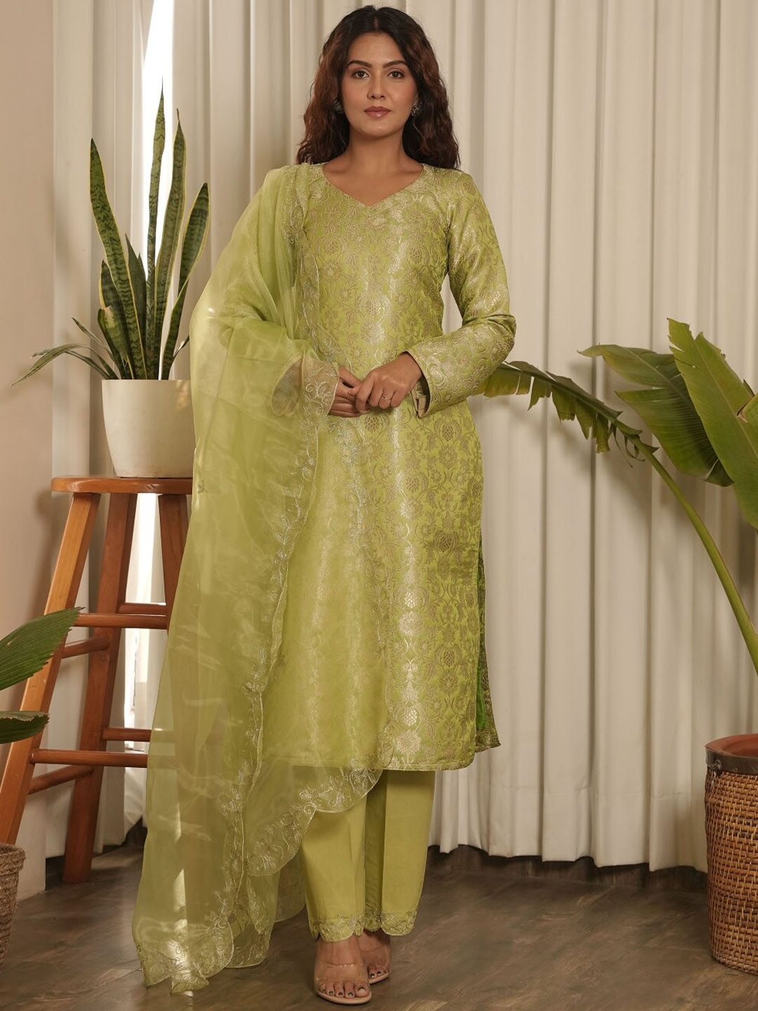 

OneWe Floral Printed V-Neck Regular Kurta With Trousers &Dupatta, Lime green