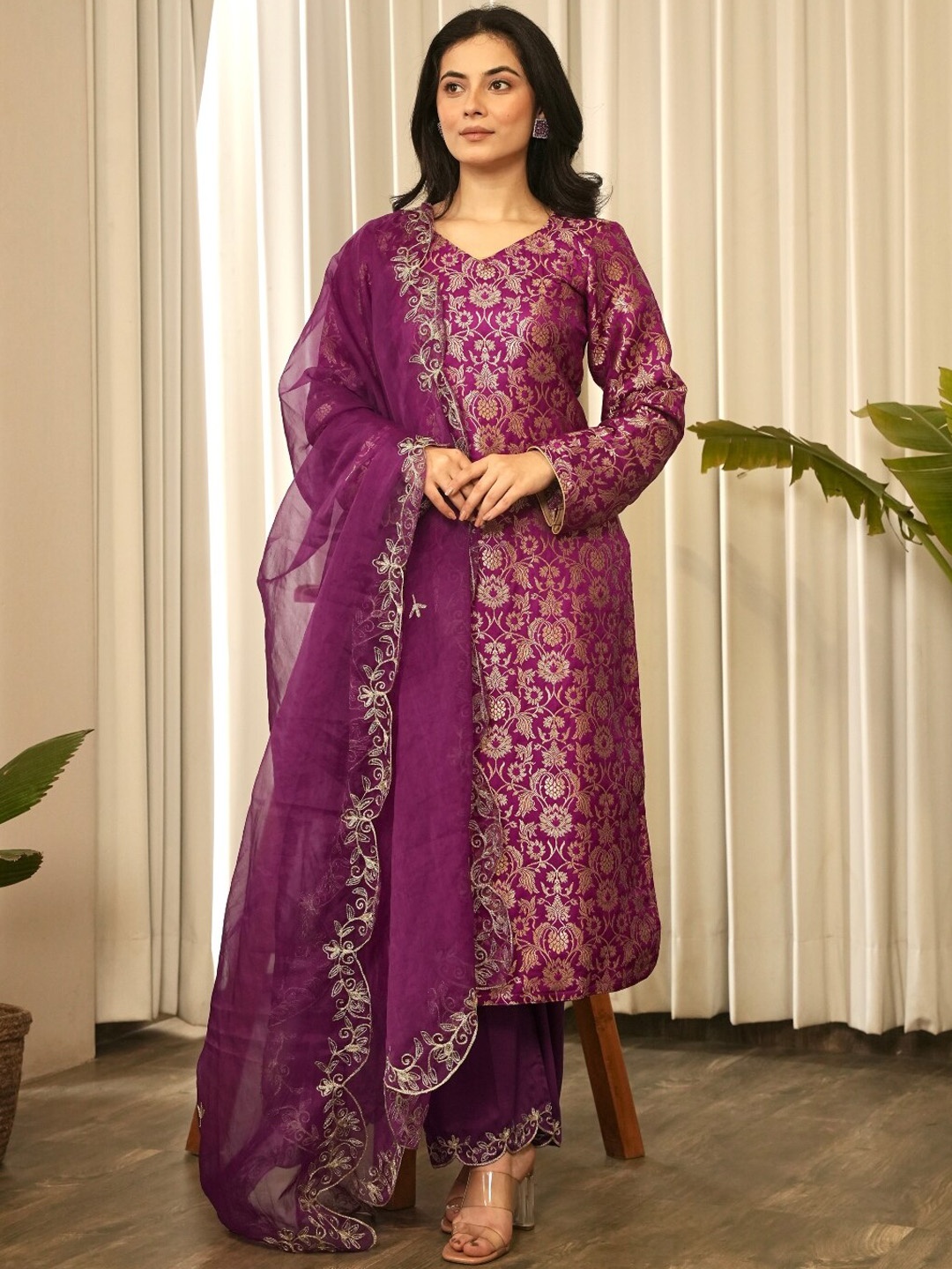

OneWe Floral Woven Design Kurta With Trousers & Dupatta, Purple