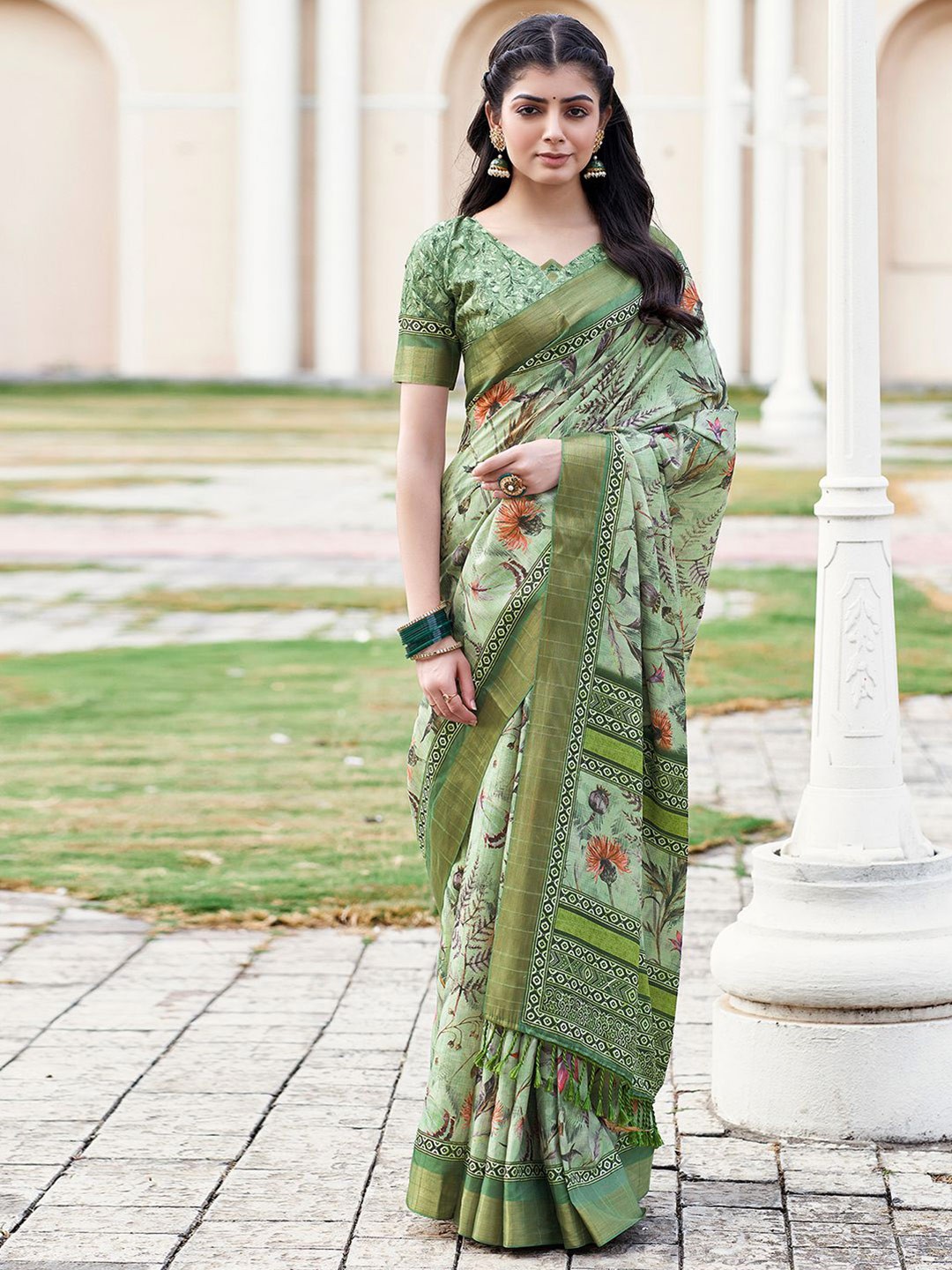 

Mitera Green & Orange Floral Printed Zari Sungudi Saree