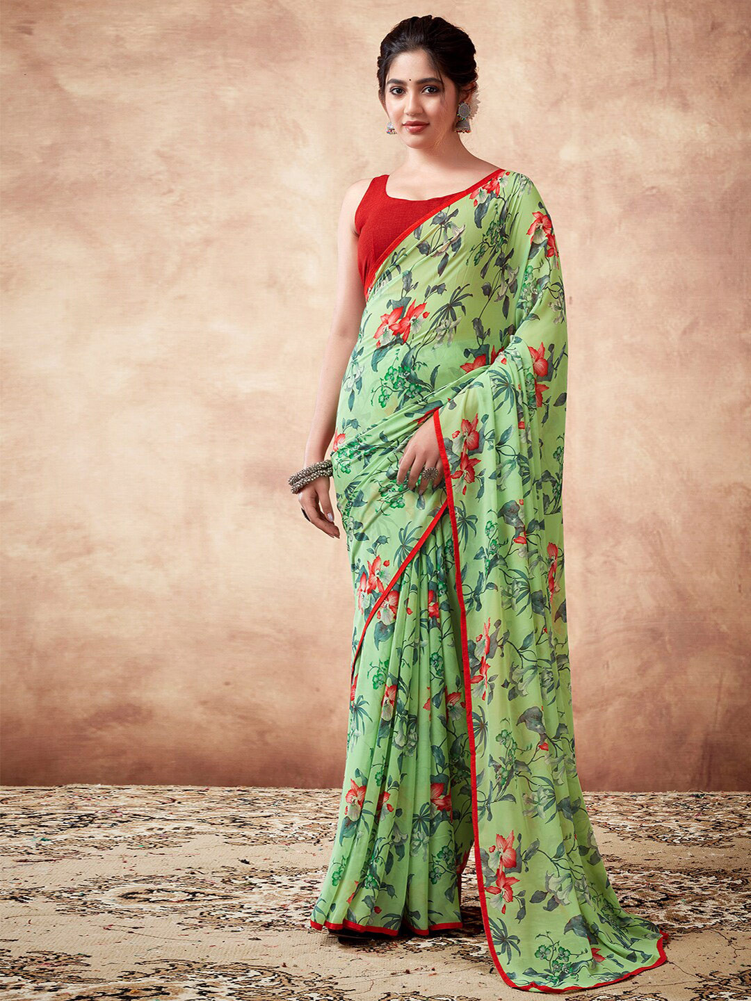 

Mitera Floral Printed Sungudi Saree, Lime green
