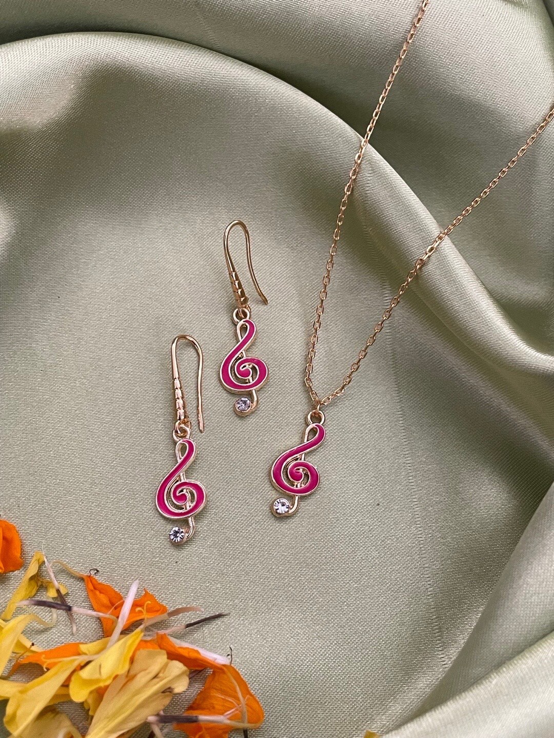 

Digital Dress Room Gold-Plated Stone-Studded Jewellery Set