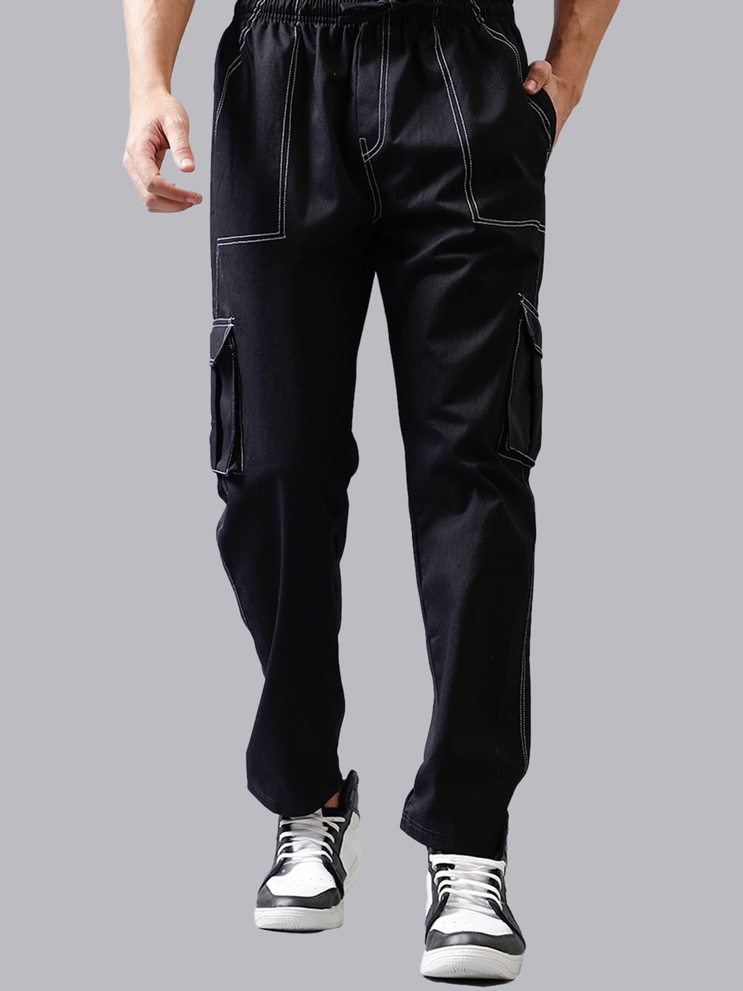 

Mad Over Print Men Relaxed Loose Fit Mid-Rise Cotton Cargos, Black