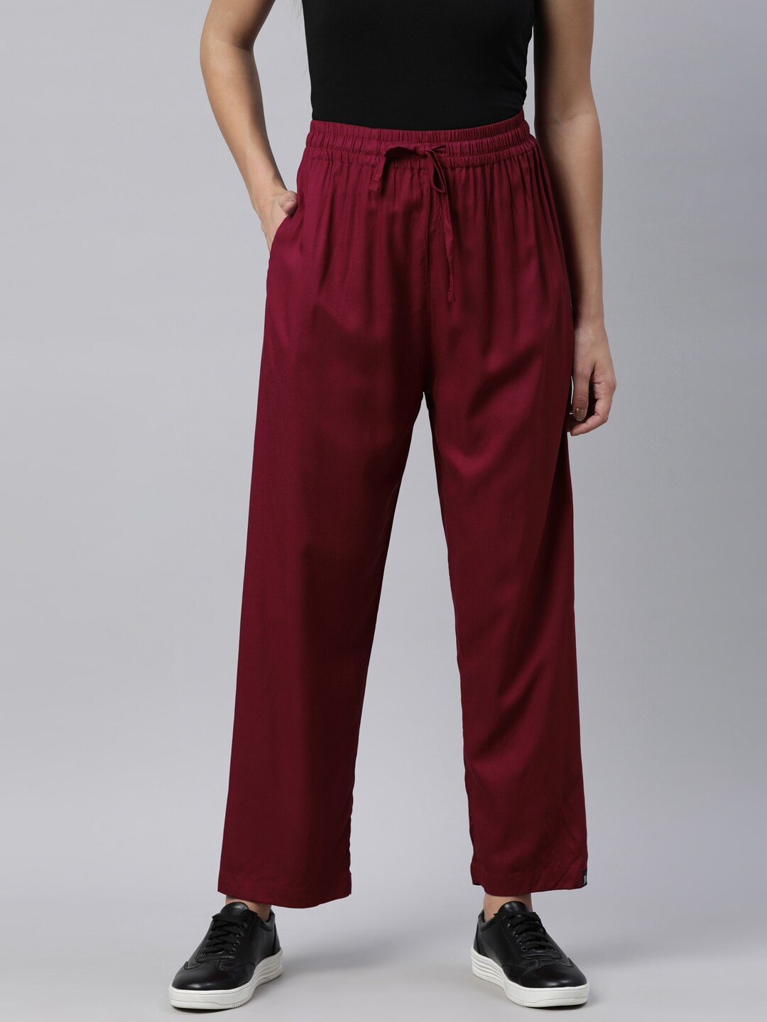 

TWIN BIRDS Solid Relaxed Fit Palazzos, Maroon