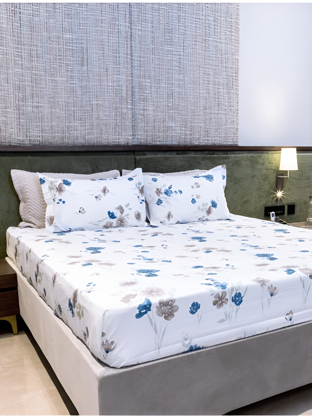

Chann Studio Grey Floral Microfiber 300 TC King Bedsheet With 2 Pillow Covers