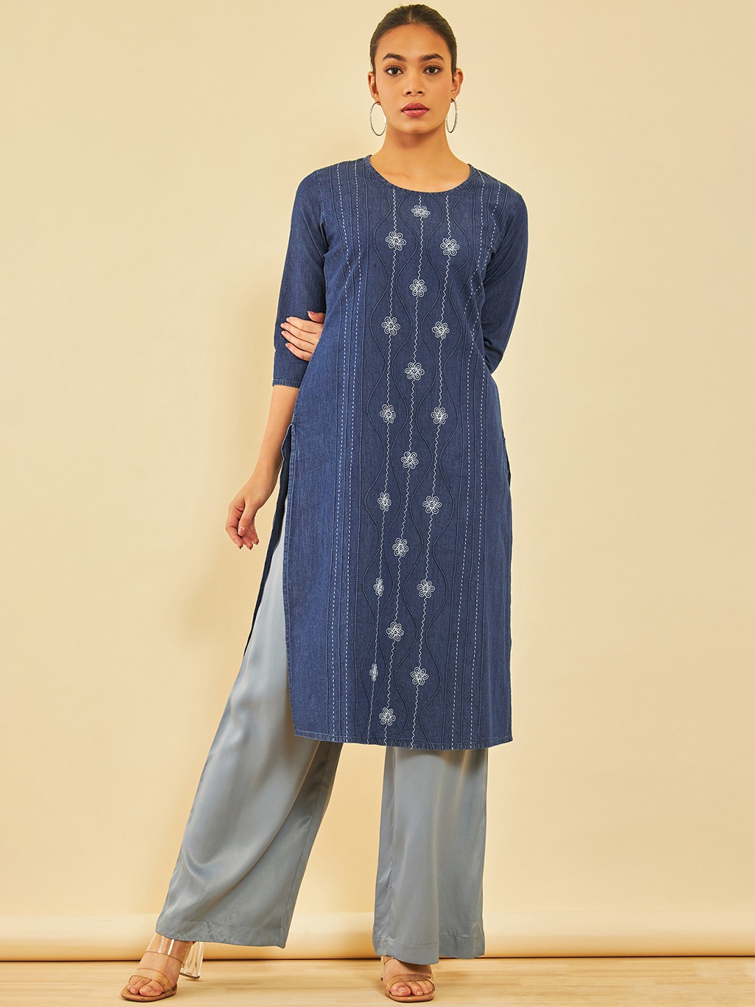 

Soch Floral Embroidered Thread Work Kurta, Blue