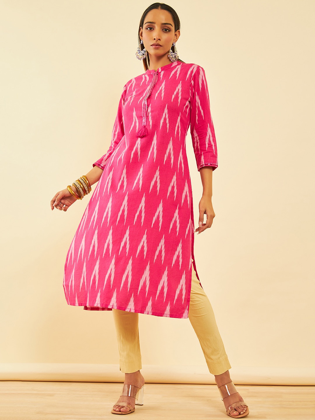 

Soch Ikat Printed Mandarin Collar Cotton Kurta, Pink