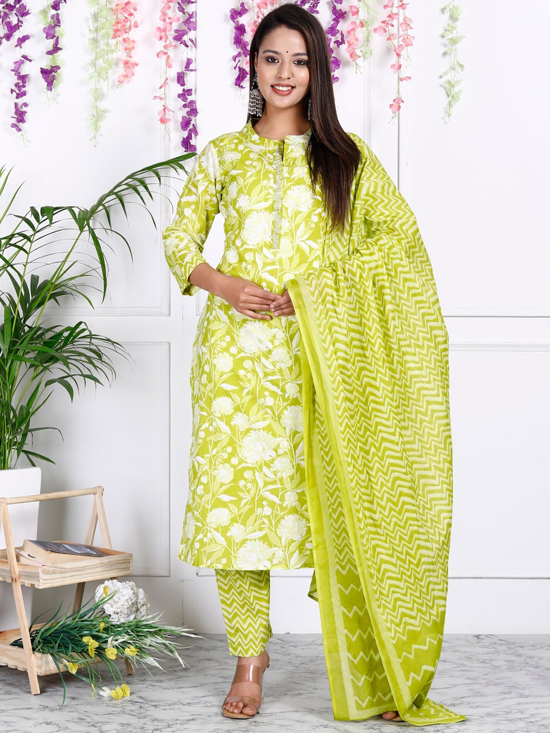 

Swasti Floral Printed Sequinned Pure Cotton Straight Kurta With Trousers & Dupatta, Green