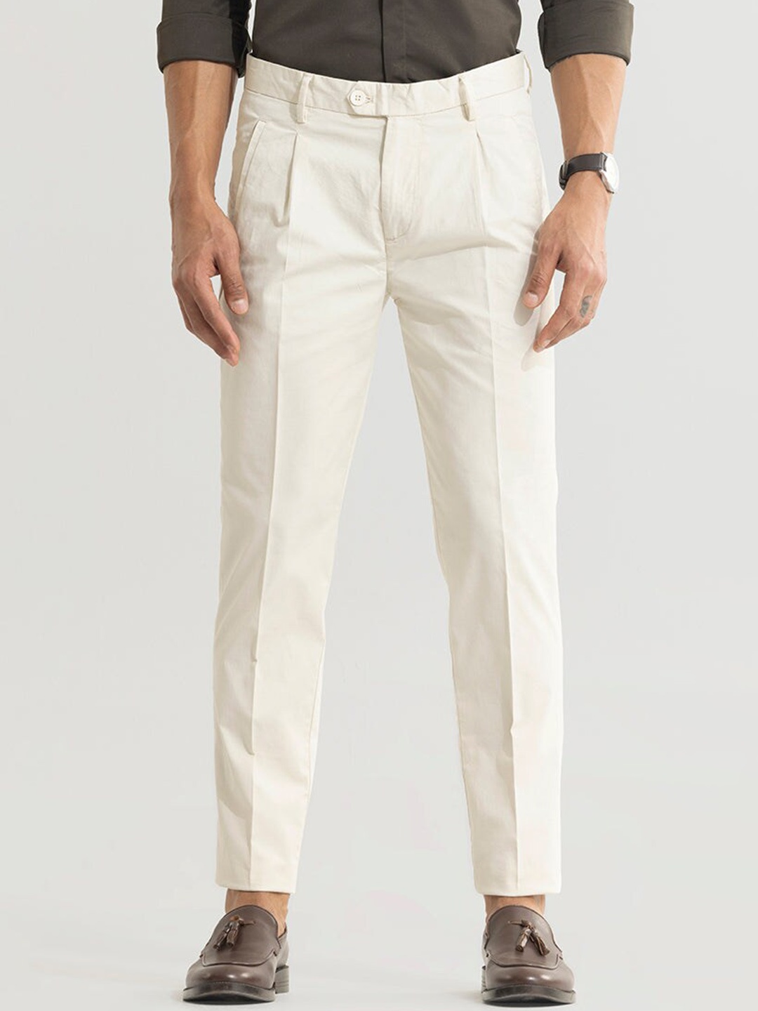 

Snitch Cream Coloured Men Mid-Rise Smart Slim Fit Cotton Trousers