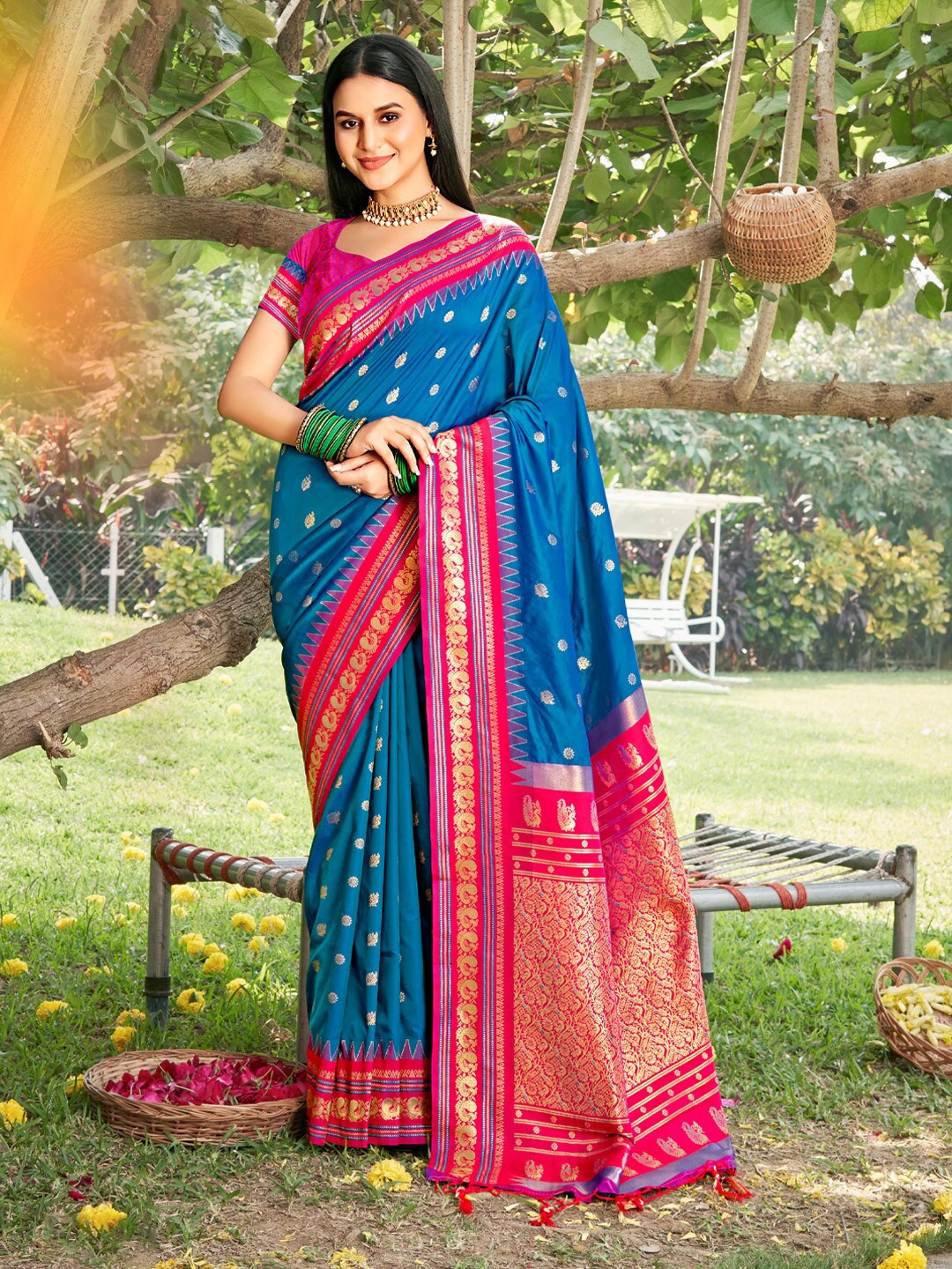 

SANGAM PRINTS Ethnic Motifs Woven Design Paithani Silk Saree, Blue
