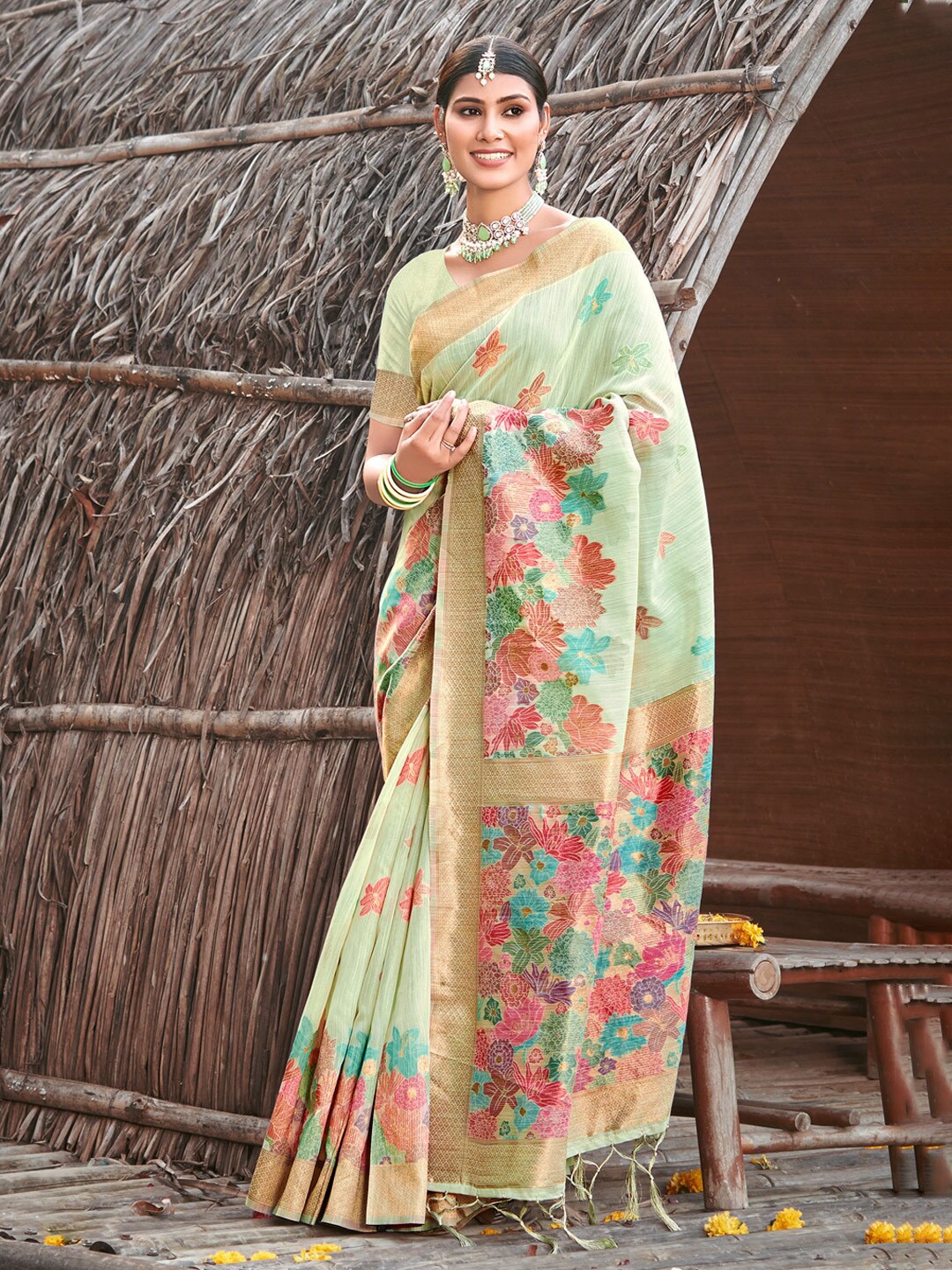 

SANGAM PRINTS Floral Woven Design Cotton Zari Saree, Green