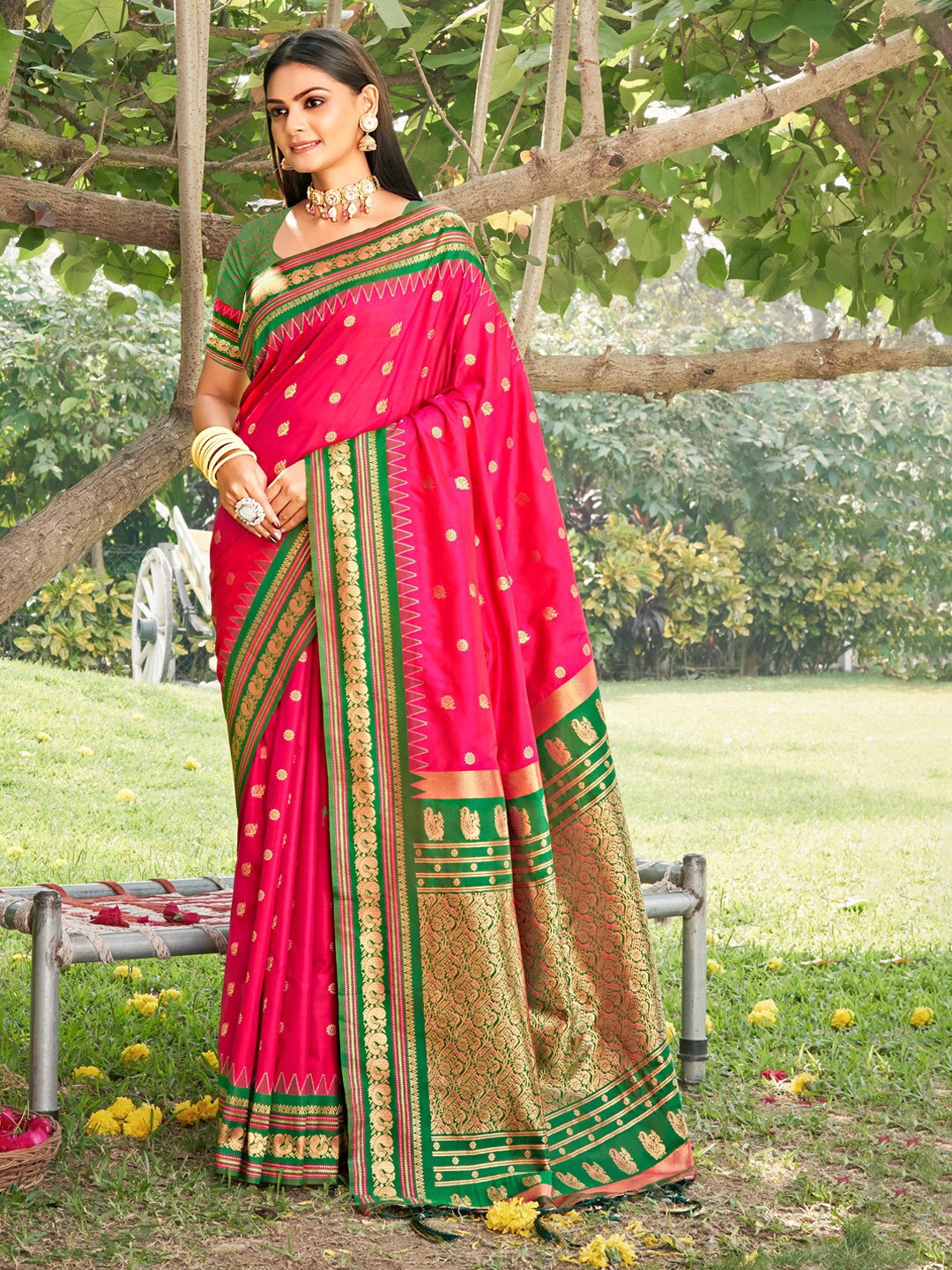

SANGAM PRINTS Woven Design Zari Silk Designer Paithani Saree, Pink
