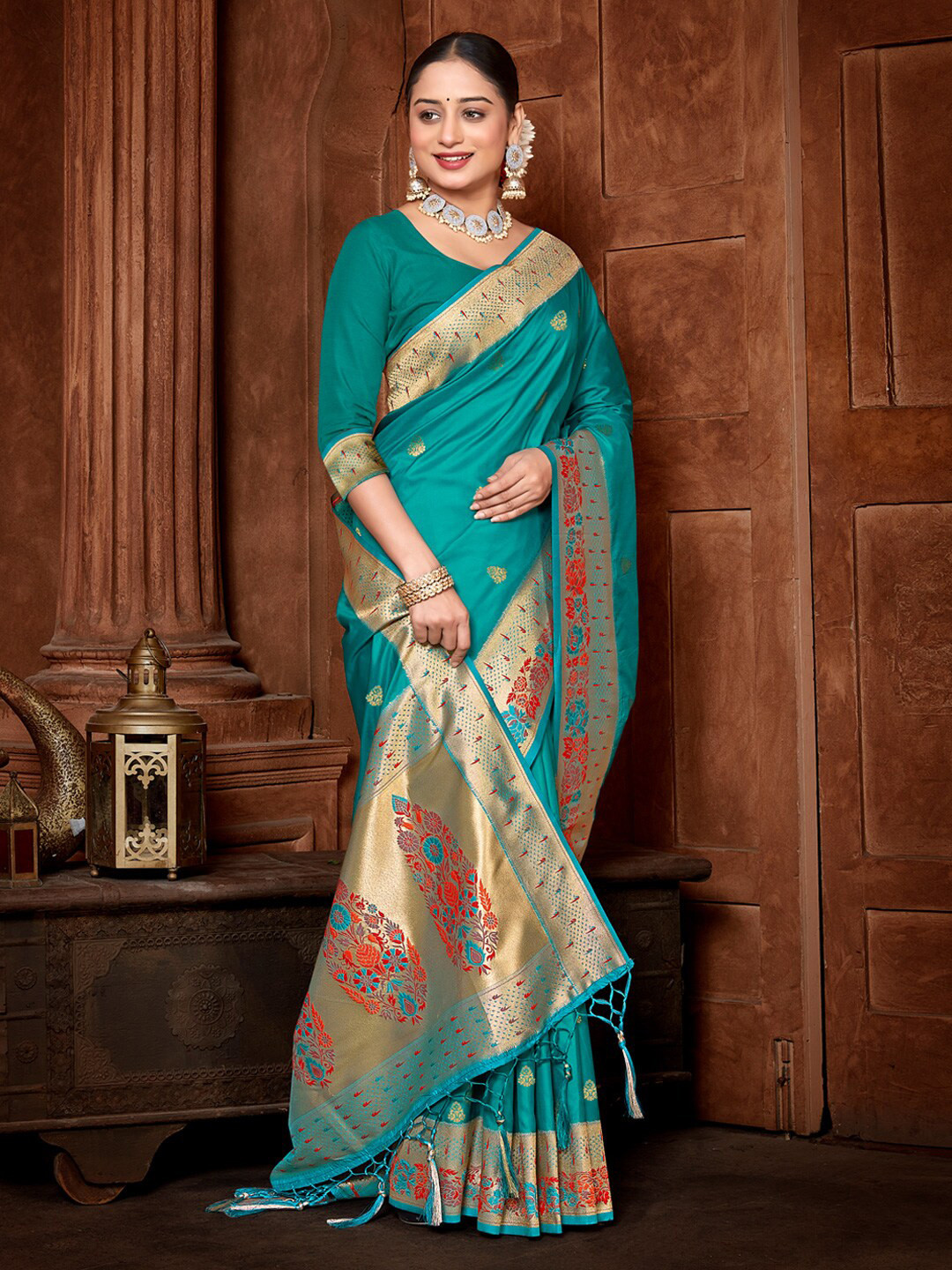 

SANGAM PRINTS Woven Design Zari Silk Paithani Saree, Sea green