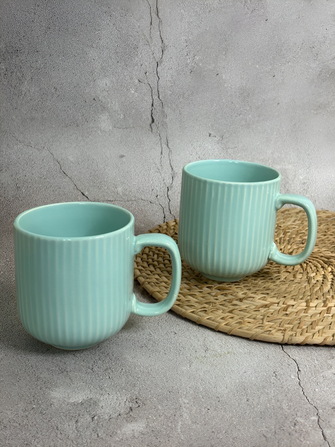 

House of Ceramics Green 2 Pieces Textured Ceramic Glossy Mugs 300 ml