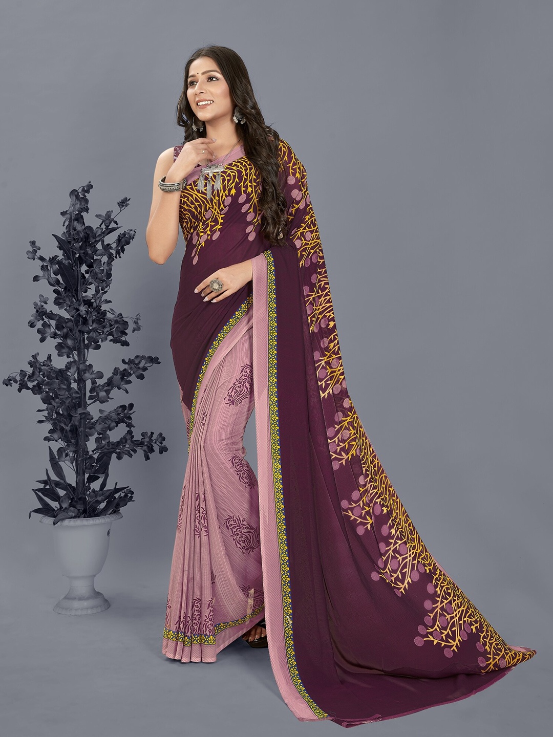 

Moda Rapido Floral Printed Half and Half Saree, Maroon