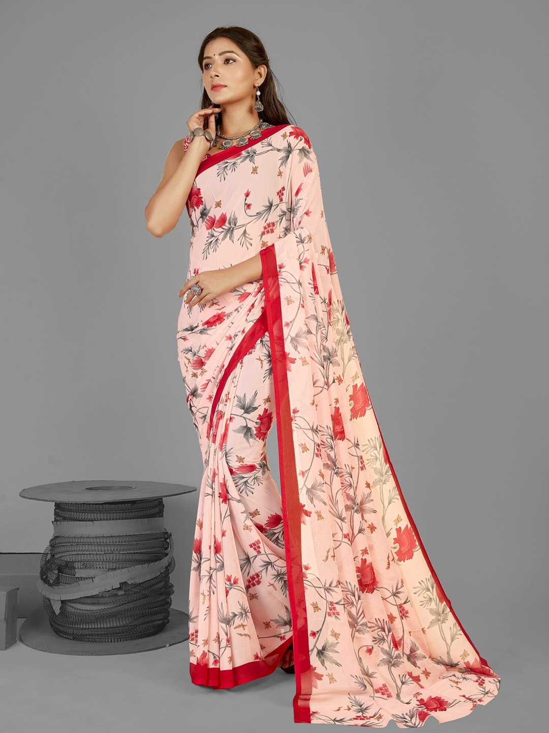 

Moda Rapido Floral printed Saree, Red