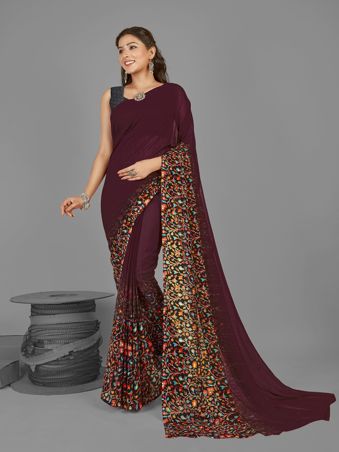 

ANAND SAREES Floral printed Saree, Brown