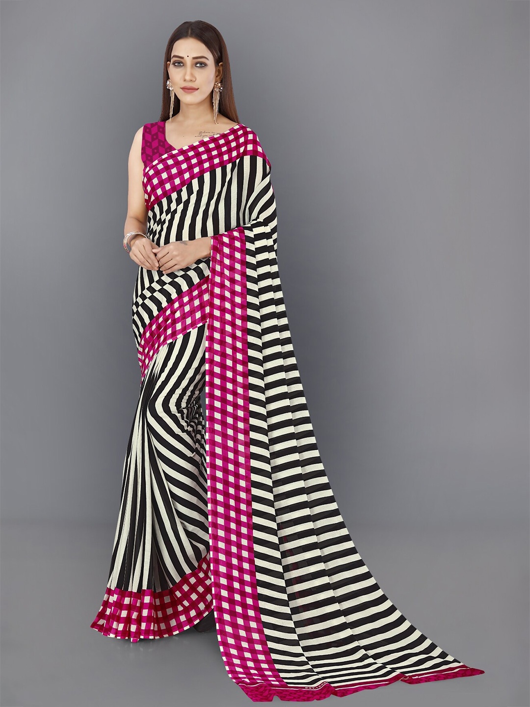 

ANAND SAREES Striped Printed Saree, Black