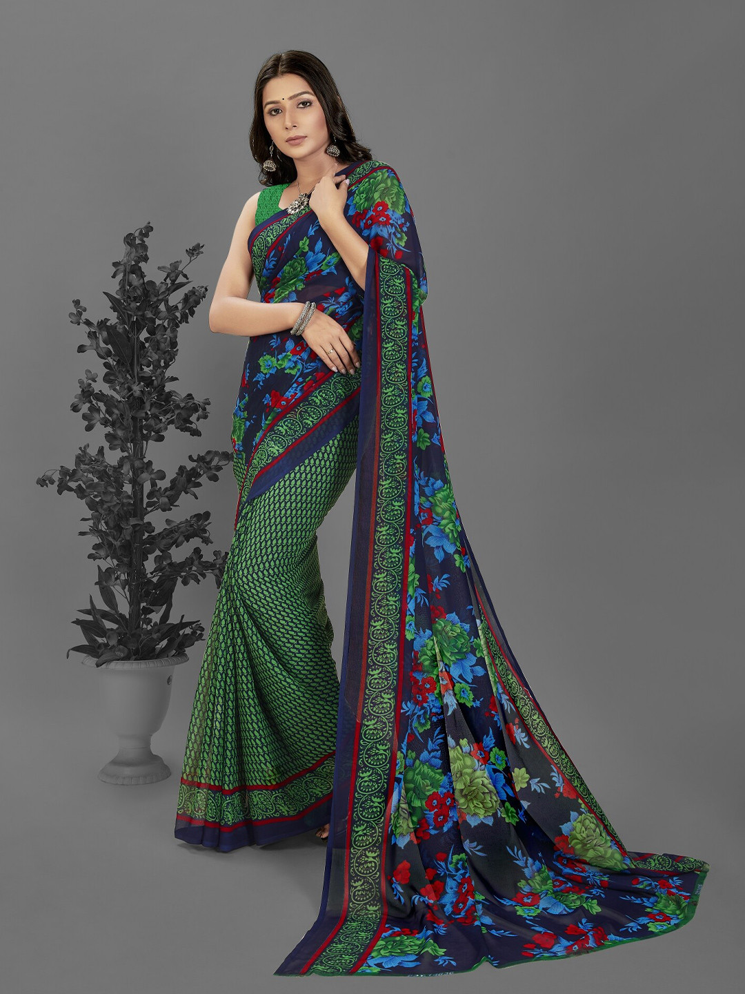 

Moda Rapido Floral Printed Saree, Green