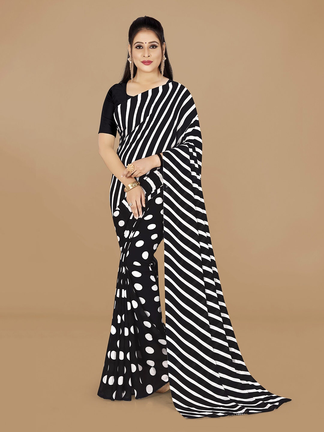 

Moda Rapido Striped Printed Half and Half Saree, White