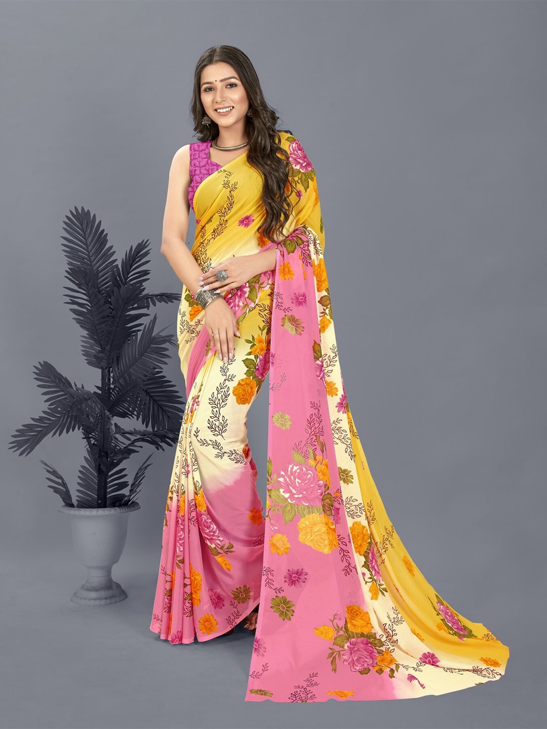 

Moda Rapido Floral Printed Saree, Pink