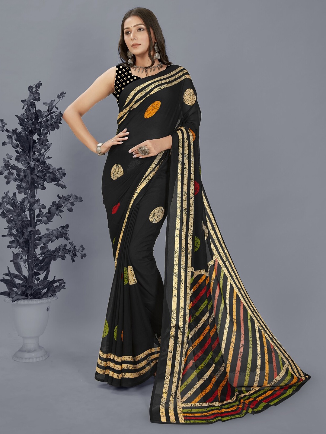 

Moda Rapido Striped Printed Saree, Black