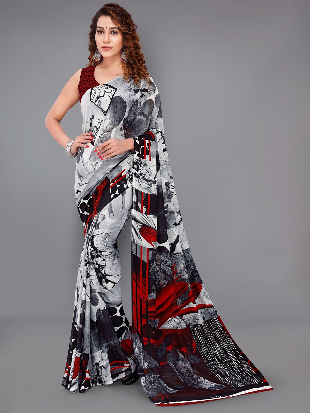 

Moda Rapido Abstract Printed Saree, Grey