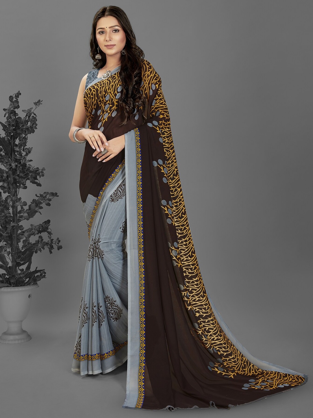 

Moda Rapido Floral Printed Saree, Brown
