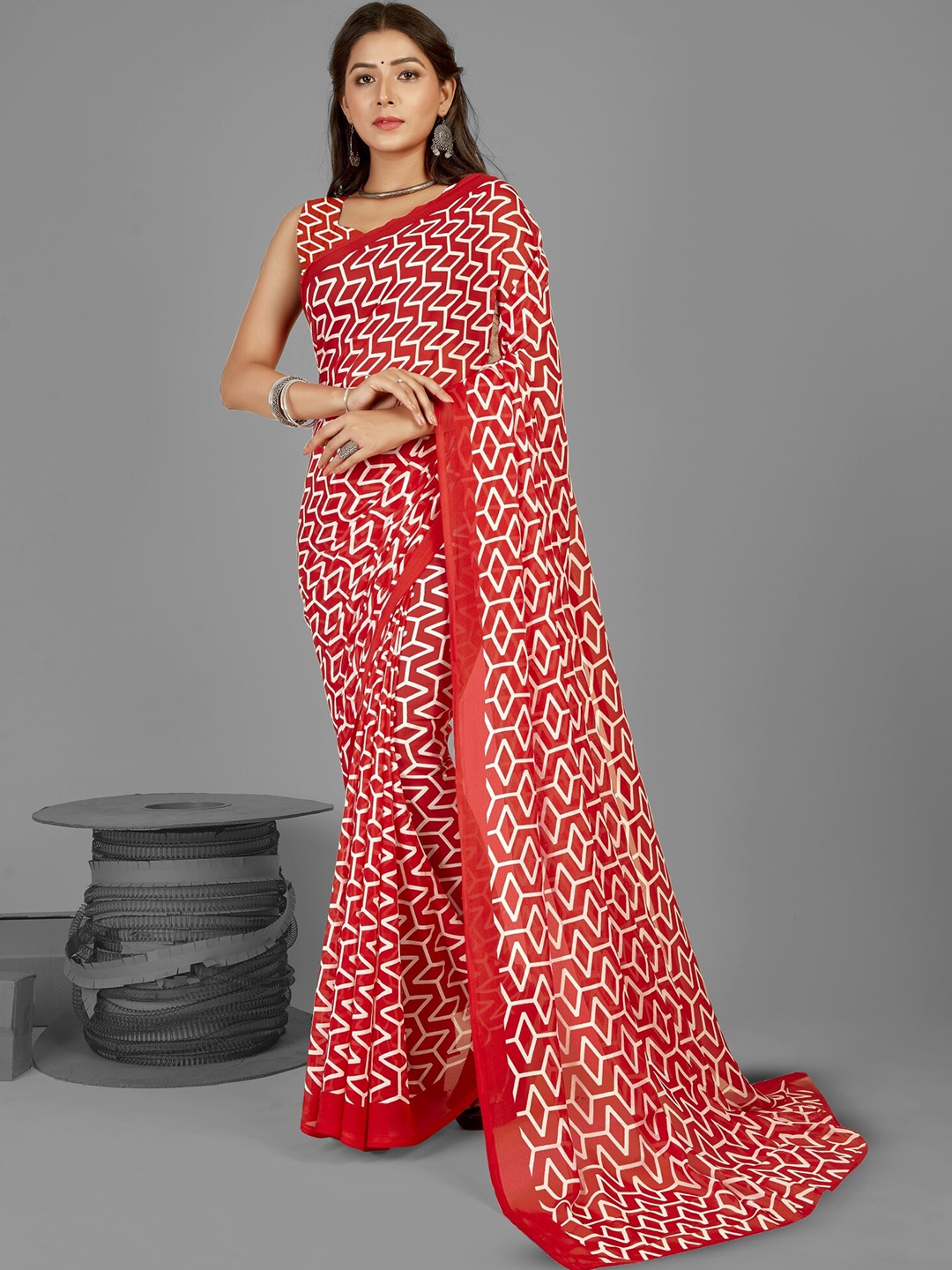 

ANAND SAREES Geometric Printed Saree, Red
