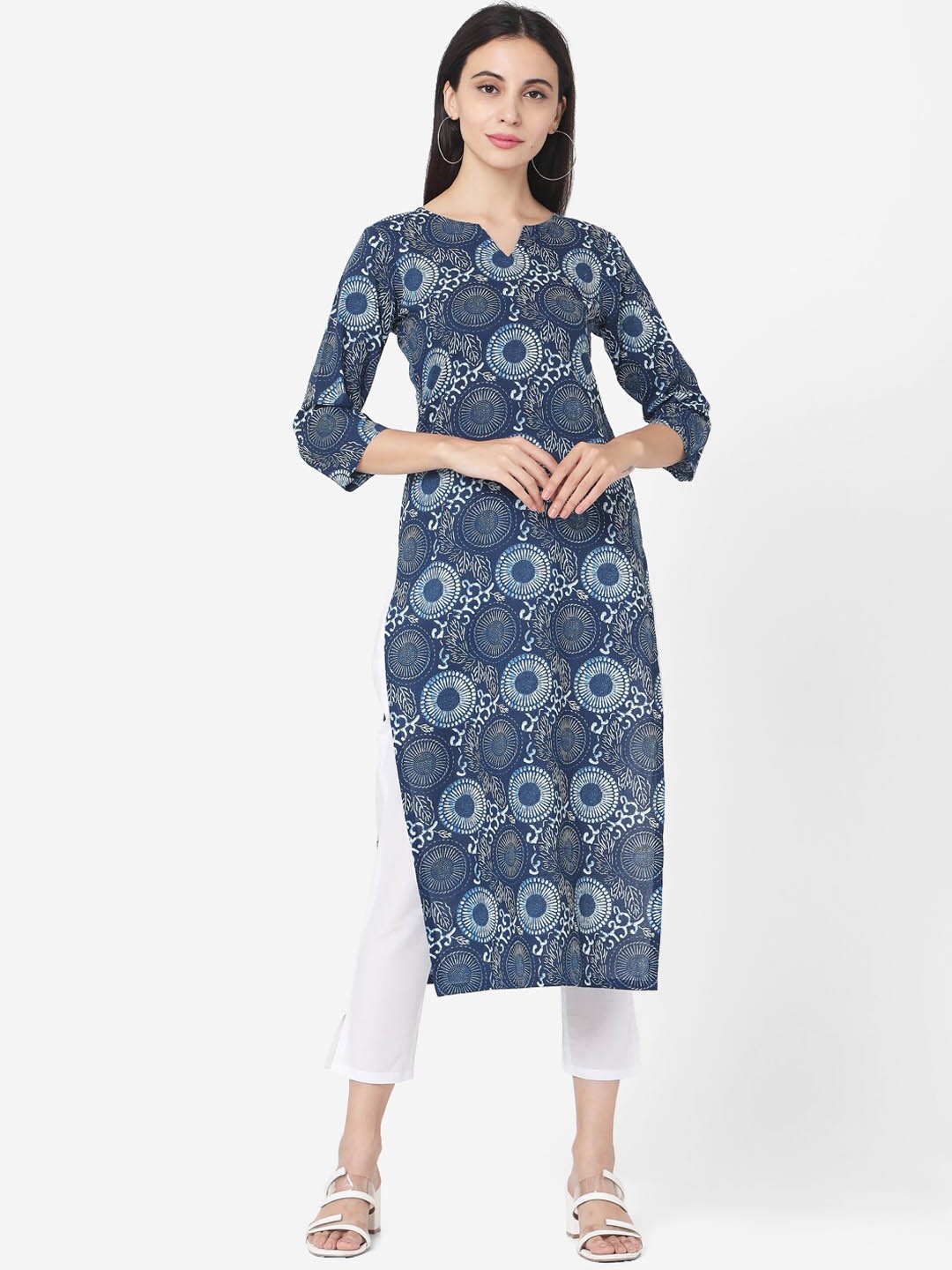 

Shaily Ethnic Motifs Printed Regular Kurta with Trousers, Navy blue