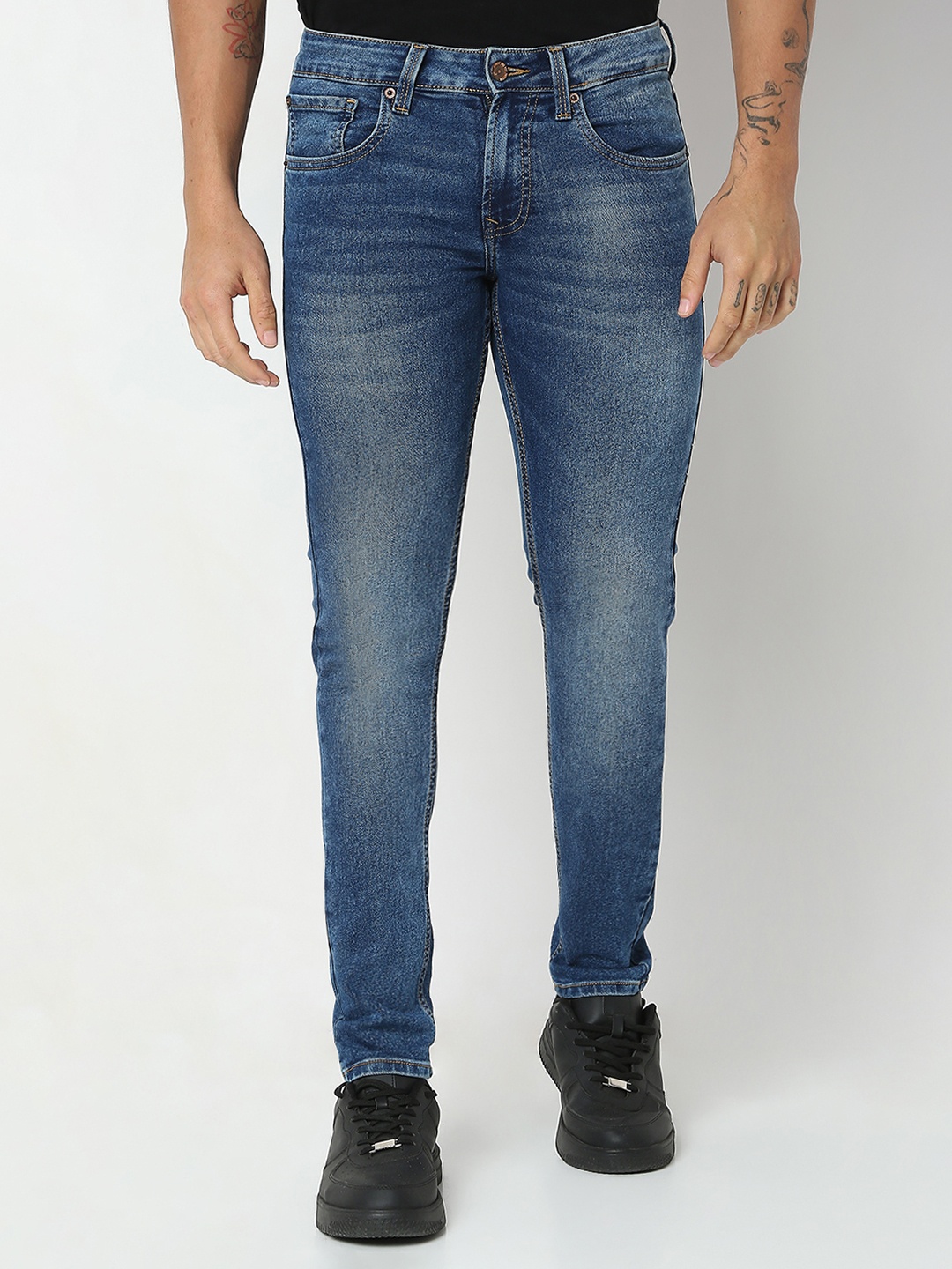 

SPYKAR Men Slim Fit Low-Rise Light Fade Stretchable Jeans, Blue