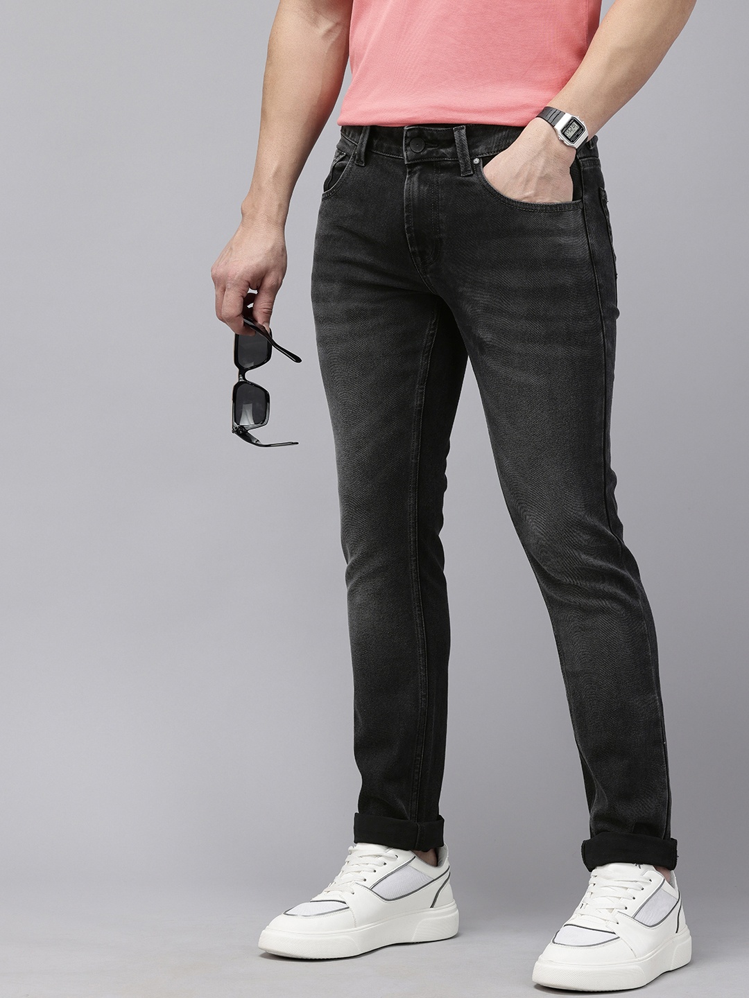 

SPYKAR Men Slim Fit Low-Rise Light Fade Stretchable Jeans, Black