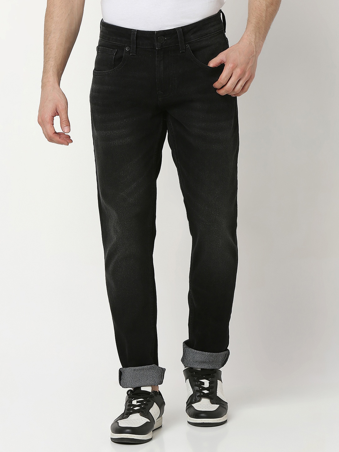

SPYKAR Slim Fit Low-Rise Light Fade Stretchable Jeans, Black