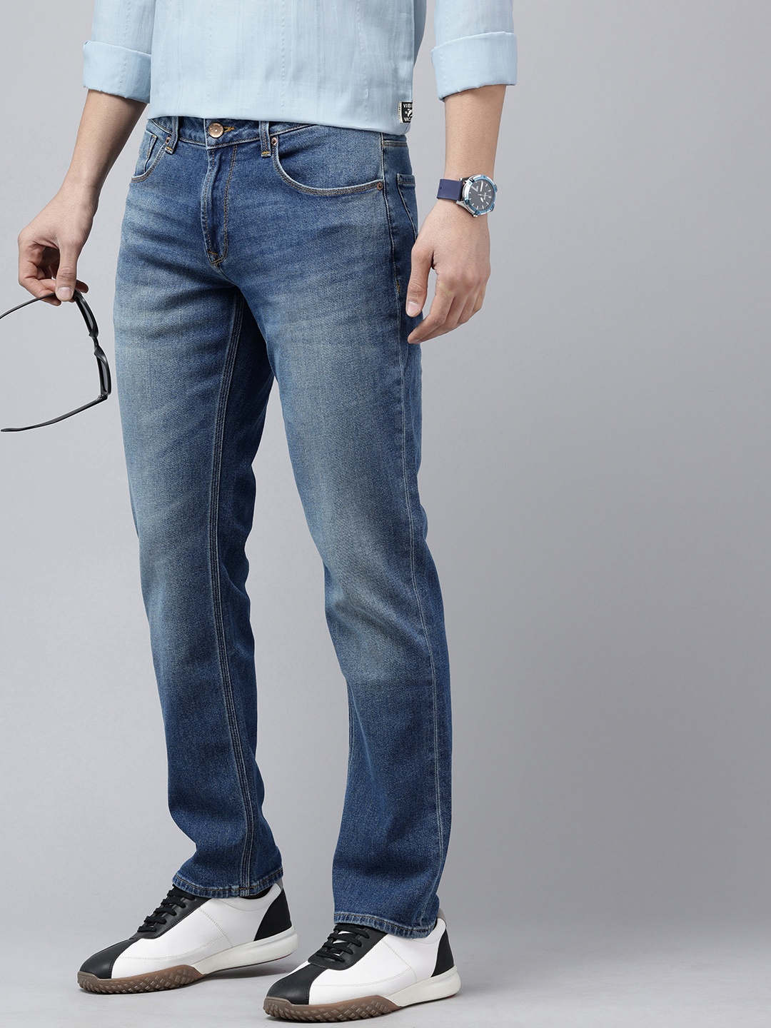 

SPYKAR Men Light Fade Stretchable Jeans, Blue