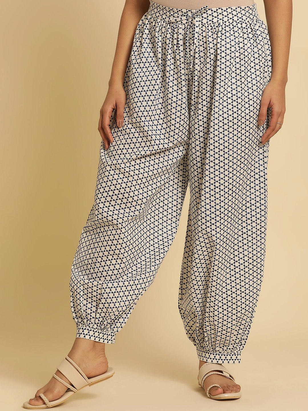 

W Women Geometric Printed Pure Cotton Loose-Fit Salwar, White