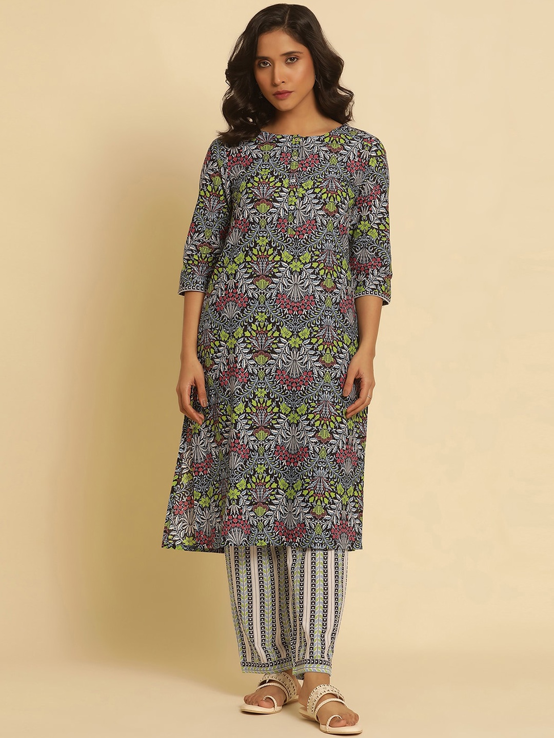 

W Floral Printed Round Neck Pure Cotton Straight Kurta With Trouser, Black