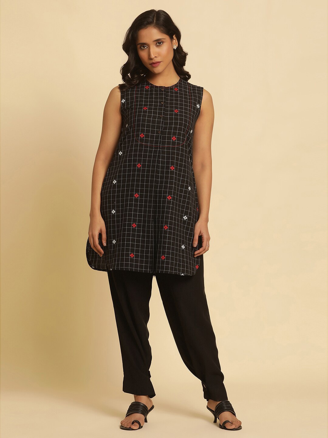 

W Floral Embroidered Pure Cotton Tunic, Black