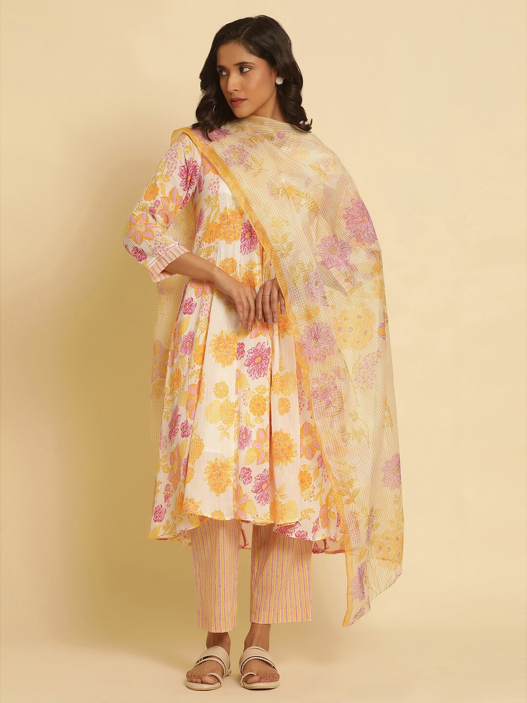 

W Floral Printed Dupatta, Off white